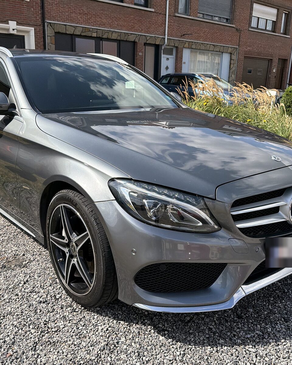 Mercedes C-Klasse AMG Line met diepe glans na exterieur detailing aan huis in Antwerpen